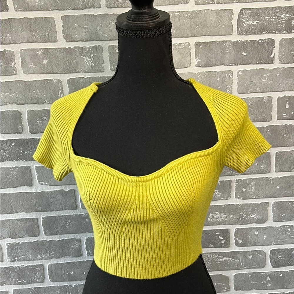 Isalis Ribbed Crop Top Sweater Small Lime Green Sweetheart Neckline Y2K - Picture 3 of 14